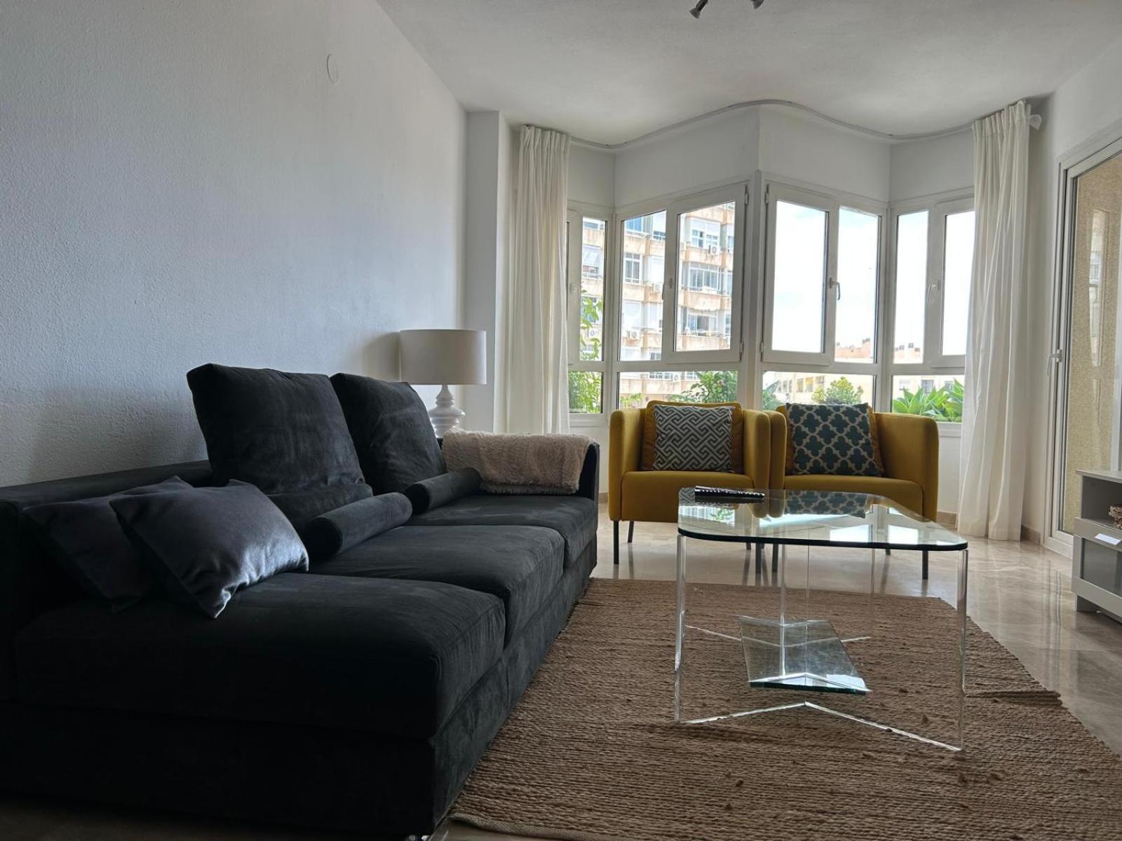 Apartamento Oasis With Terrace And Sea Views With Rooftop Pool Torremolinos